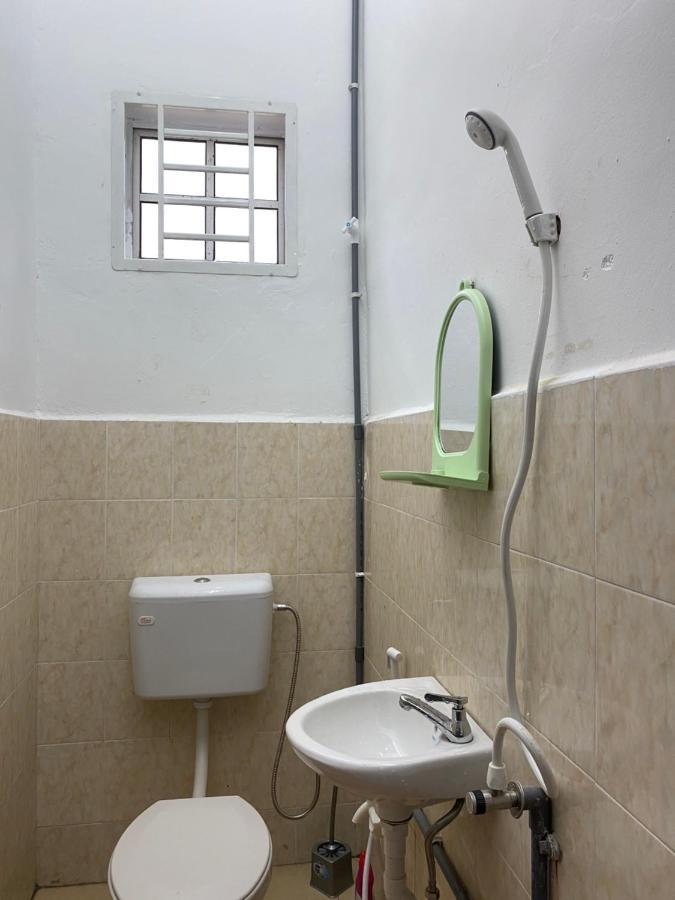 Cempaka Homestay Parit Raja Zewnętrze zdjęcie