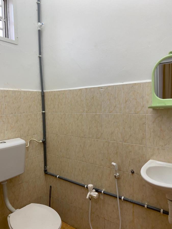 Cempaka Homestay Parit Raja Zewnętrze zdjęcie