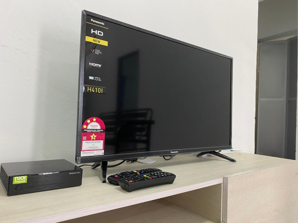Cempaka Homestay Parit Raja Zewnętrze zdjęcie